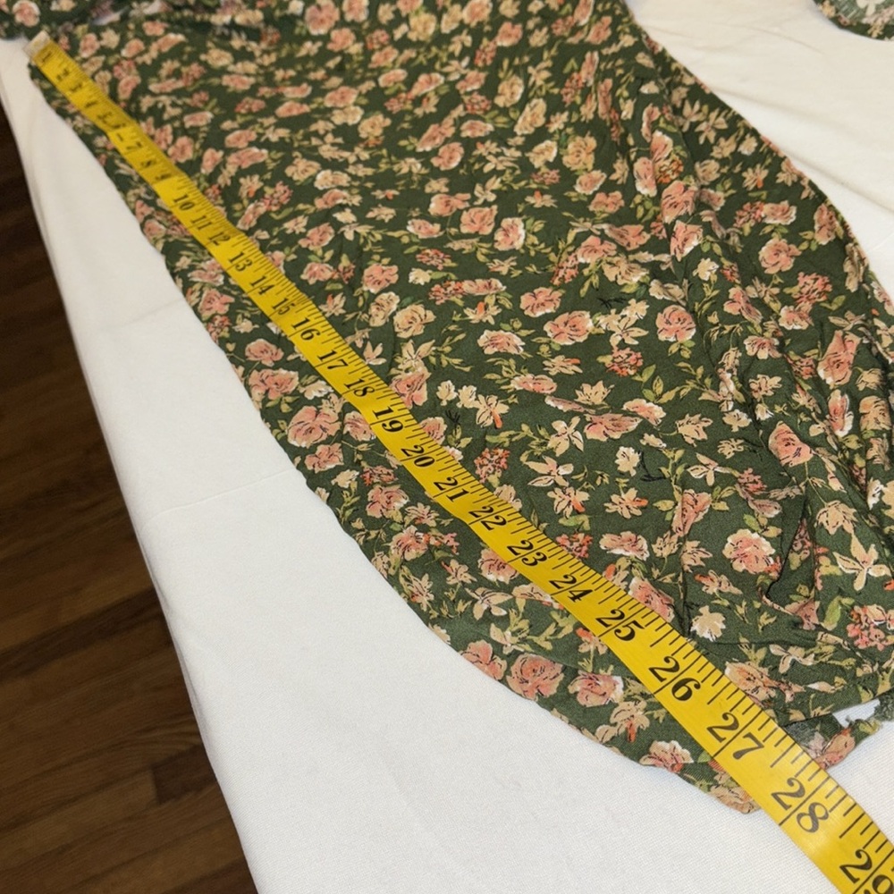 Lost + Wander dress wide neckline w/keyhole opening & tie lined floral Sz 3X NWT - Picture 6 of 9